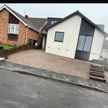 Driveway cleaning service