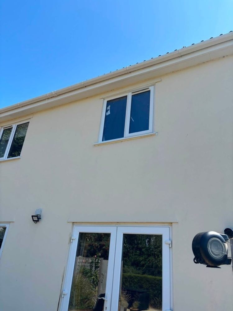 Before and after gutter and fascia clean